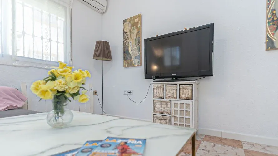 Apartment de 74m² à Playa Flamenca II, Spain No. 1140 № 8