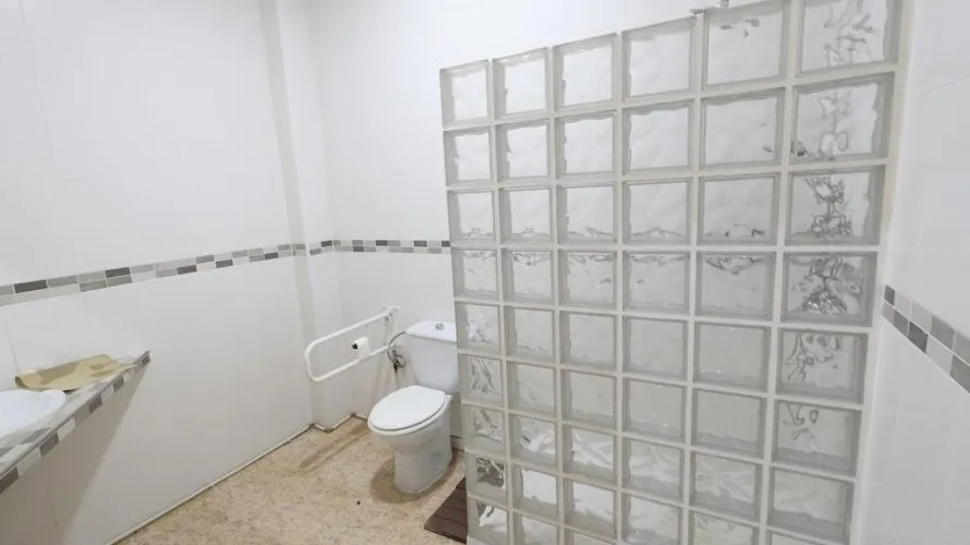 Commercial property de 1 chambre à Torrevieja, Spain No. 2964 № 2