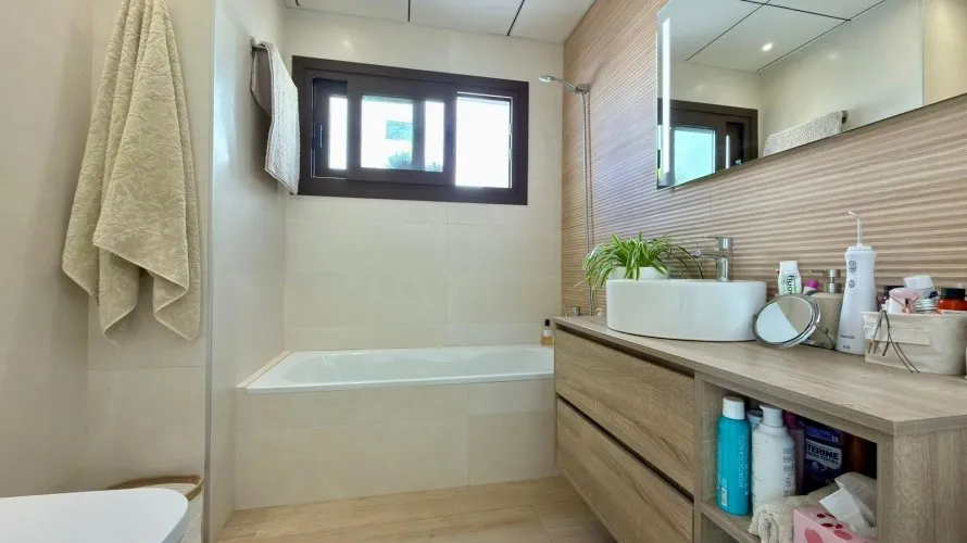 Villa de 5 chambres à Finestrat, Spain No. 1092 № 12