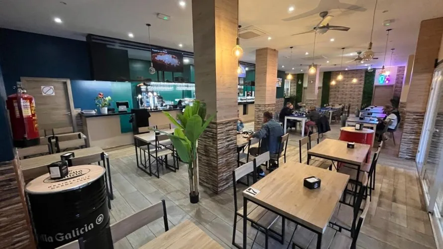 Commercial property de 347m² à Benidorm, Spain No. 536 № 3