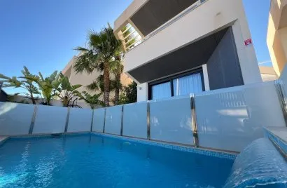 Villa de 3 chambres à La Veleta, Spain No. 576