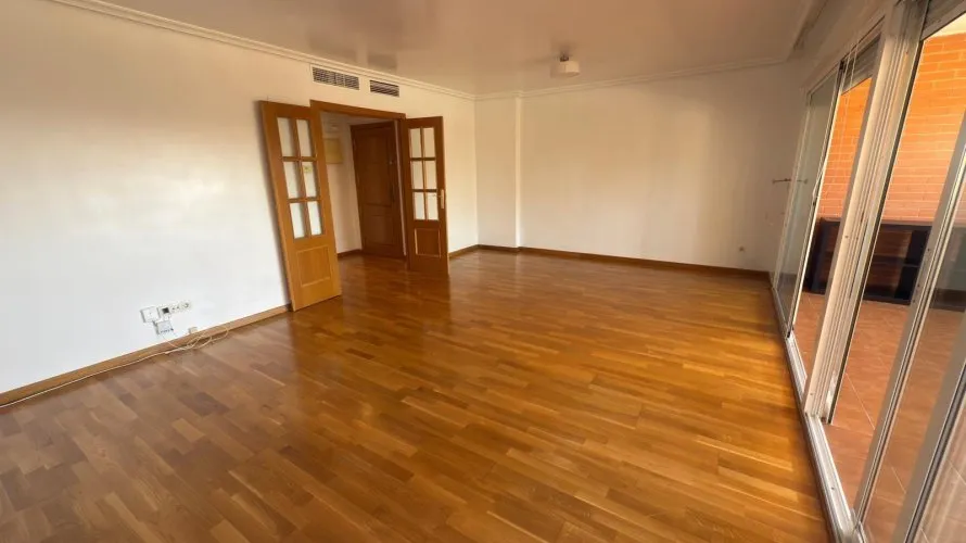 Apartment de 3 chambres à Alicante, Spain No. 132