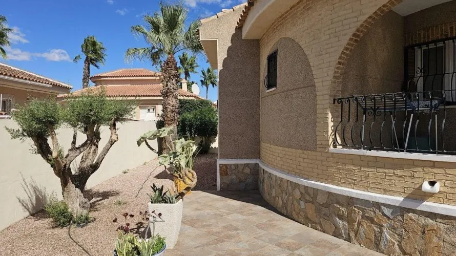 Villa de 3 chambres à Benijofar, Spain No. 247