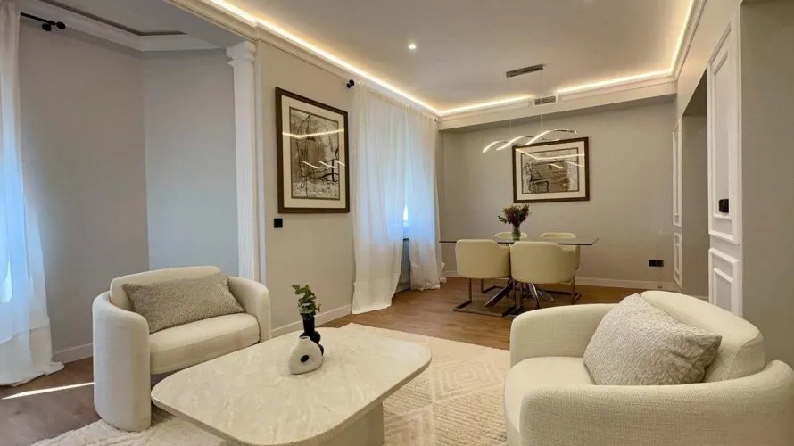Apartment de 2 chambres à Madrid, Spain No. 1090