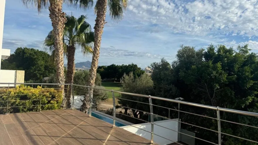Villa de 5 chambres à Alicante, Spain No. 1289 № 6