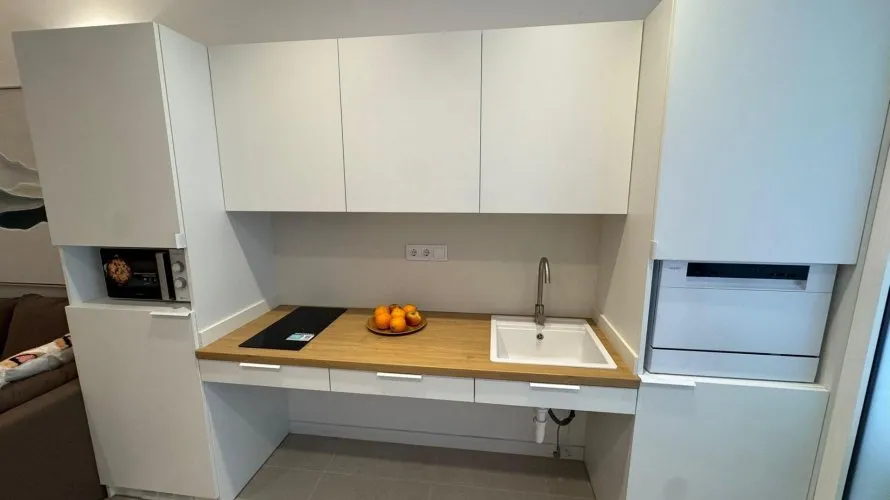 Commercial property de 1 chambre à Valencia, Spain No. 1385 № 8