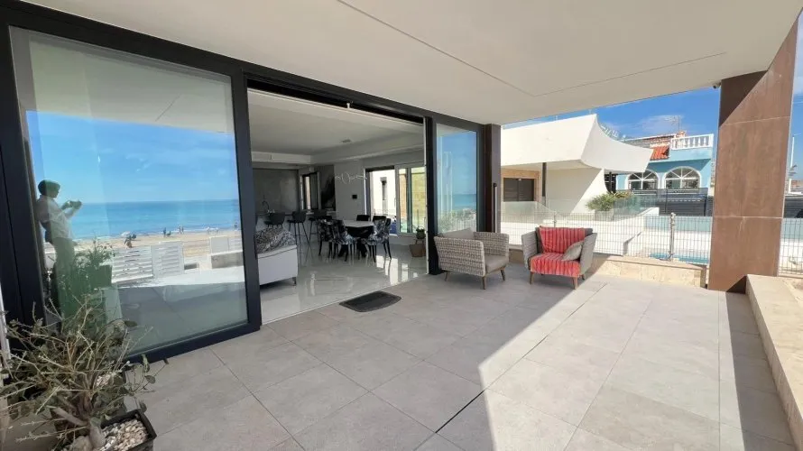 Villa de 5 chambres à La Mata, Spain No. 643 № 4