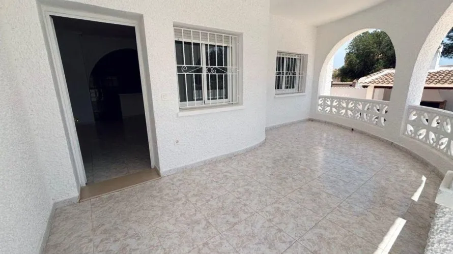 Villa de 3 chambres à Ciudad Quesada, Spain No. 857 № 10