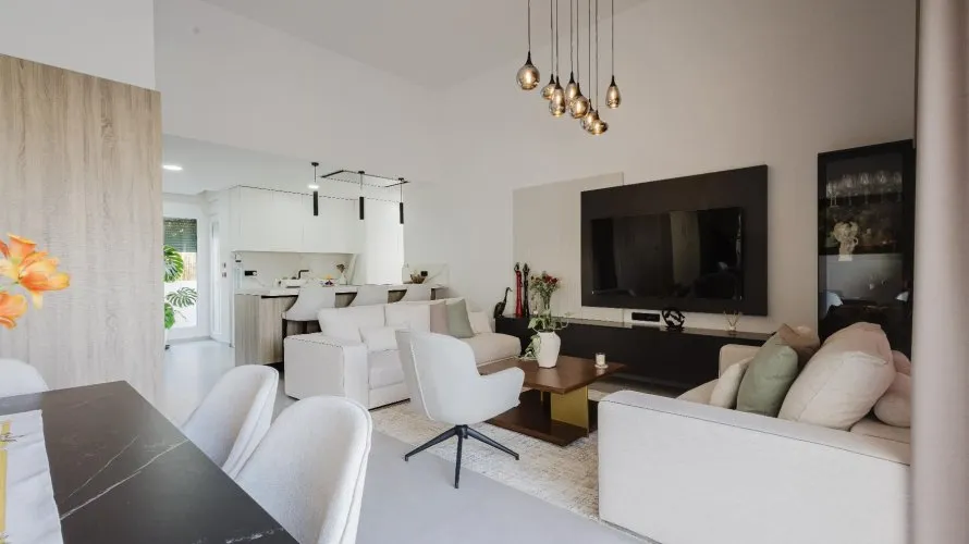Villa de 362m² à Algorfa, Spain No. 1015 № 1