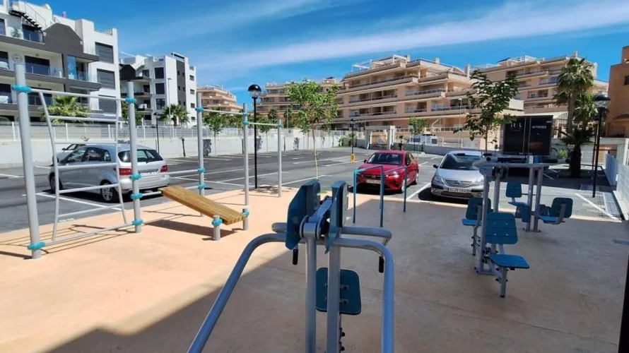 Apartment de 2 chambres à Villamartin, Spain No. 575 № 26