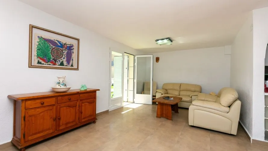 Villa de 293m² à La Zenia, Spain No. 1443 № 6