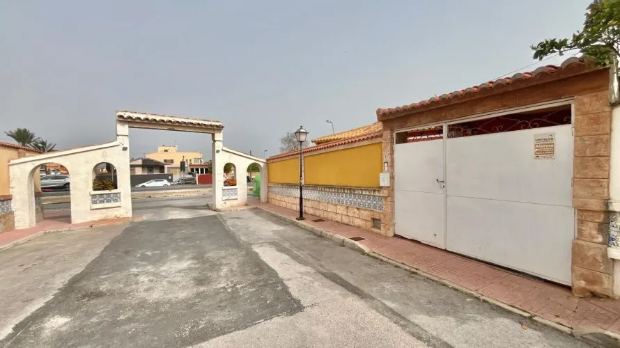 Apartment de 2 chambres à Torrevieja, Spain No. 1114 № 26