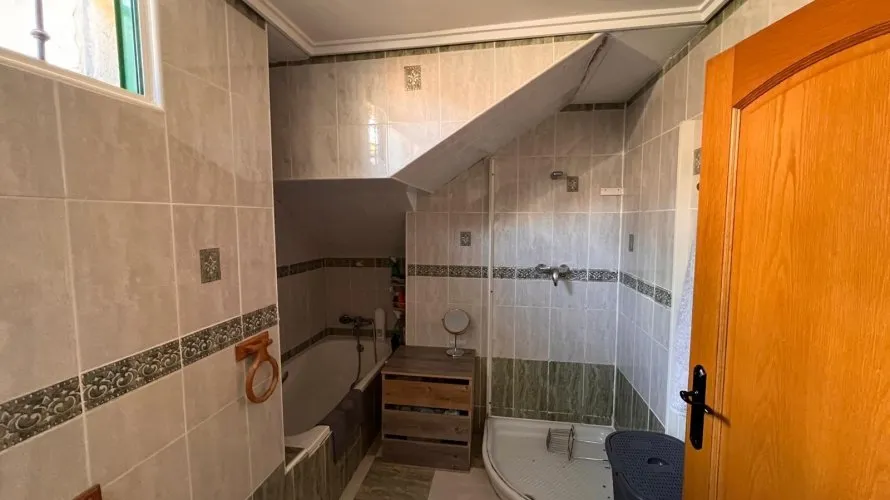 Villa de 480m² à Benidorm, Spain No. 688 № 21