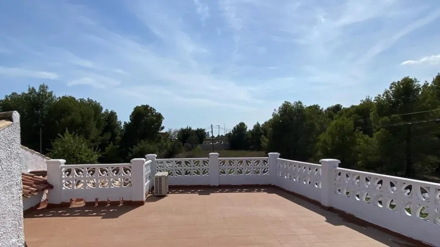 Villa de 4 chambres à L'Alfàs del Pi, Spain No. 469 № 24