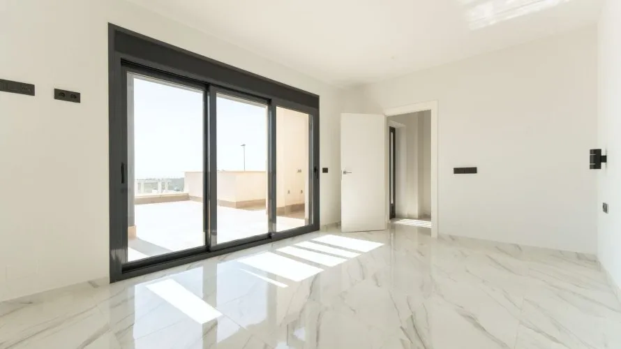 Villa de 210m² à San Miguel de Salinas, Spain No. 1580 № 16