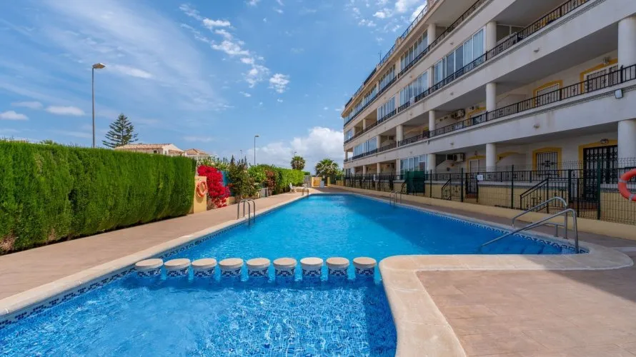 Apartment de 69m² à Torrevieja, Spain No. 3055