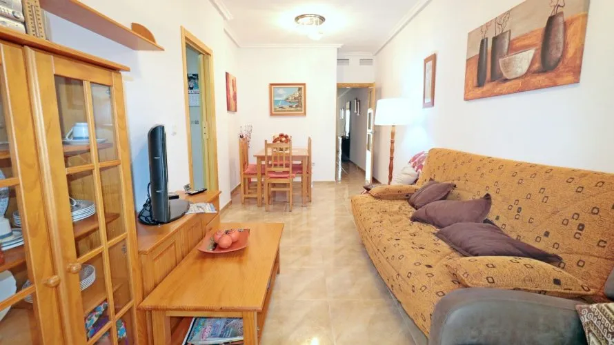 Apartment de 2 chambres à Torrevieja, Spain No. 3187