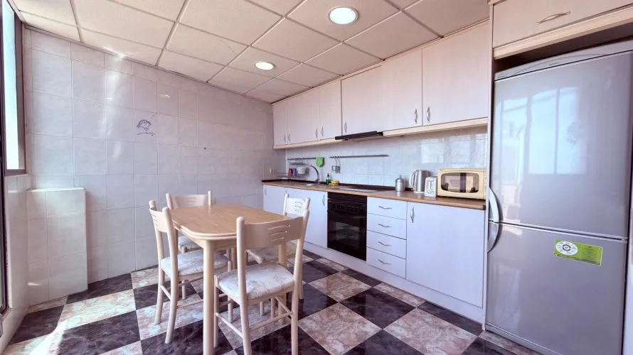 Apartment de 2 chambres à Alicante, Spain No. 3130 № 2