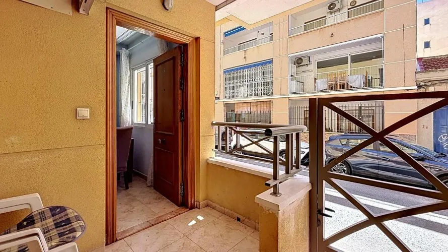 Apartment de 1 chambre à Torrevieja, Spain No. 3136