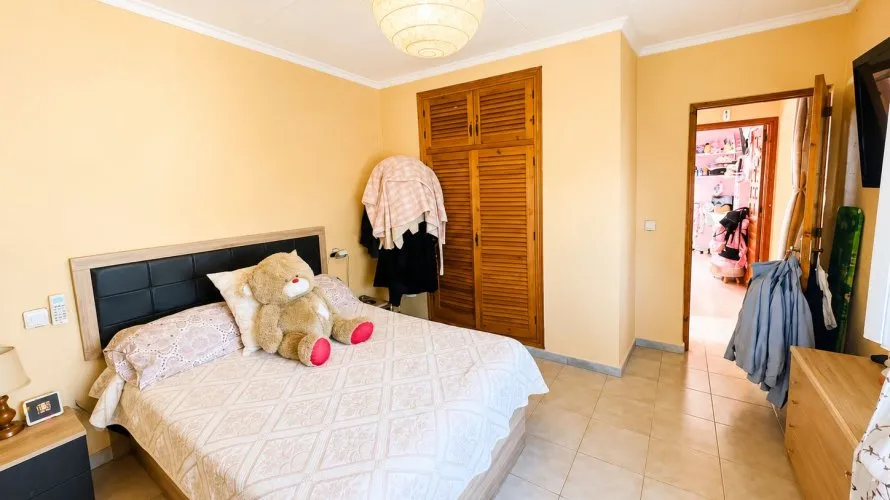 Villa de 200m² à Torrevieja, Spain No. 3088 № 17