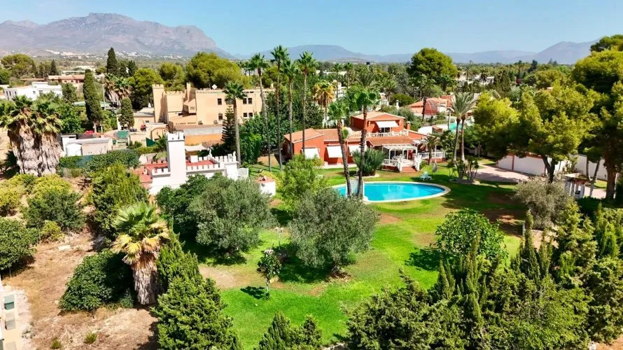Villa de 5 chambres à Benidorm, Spain No. 3137 № 26