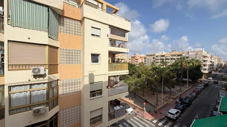 Apartment de 2 chambres à Torrevieja, Spain No. 3112 № 9