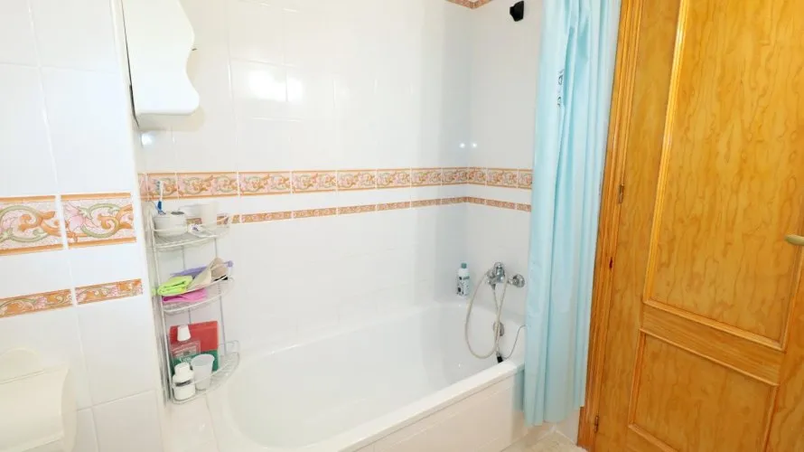 Apartment de 2 chambres à Torrevieja, Spain No. 3184 № 15