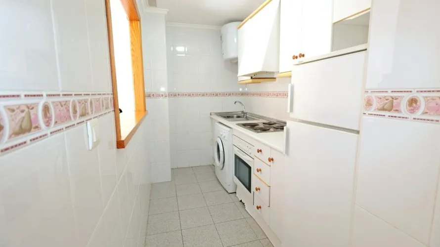 Apartment de 2 chambres à Torrevieja, Spain No. 3186 № 1