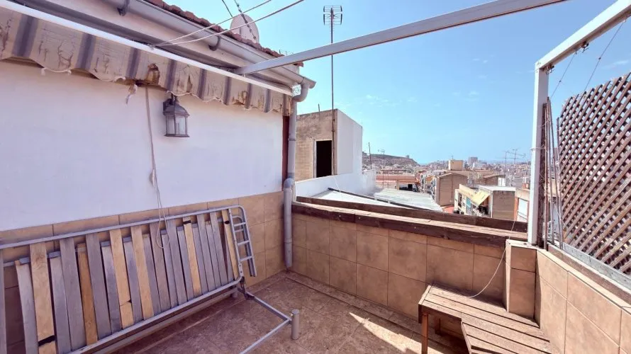 Apartment de 2 chambres à Alicante, Spain No. 3130