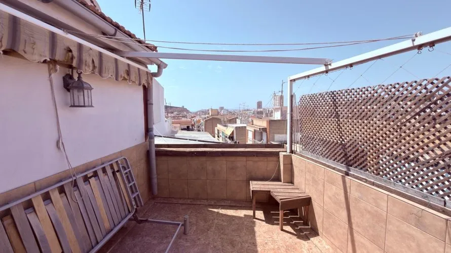 Apartment de 2 chambres à Alicante, Spain No. 3130 № 1