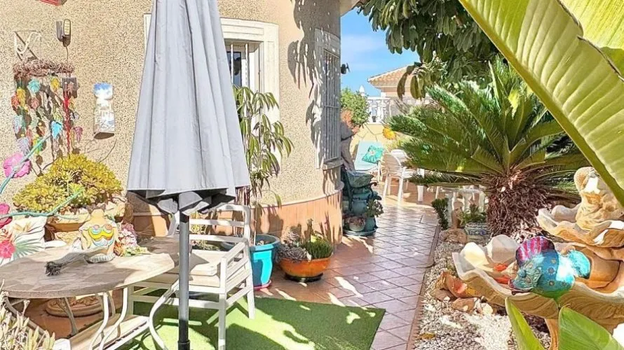 Villa de 2 chambres à Torrevieja, Spain No. 3157 № 23
