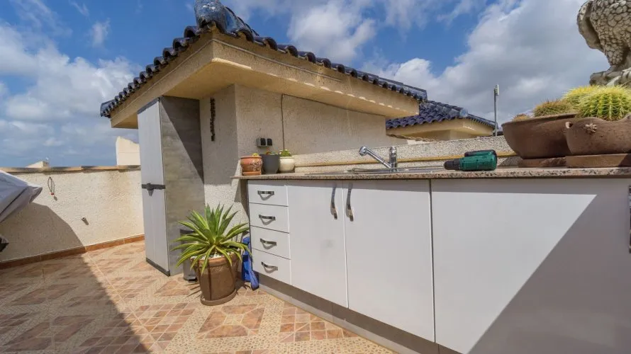 House de 87m² à Rojales, Spain No. 3166 № 1