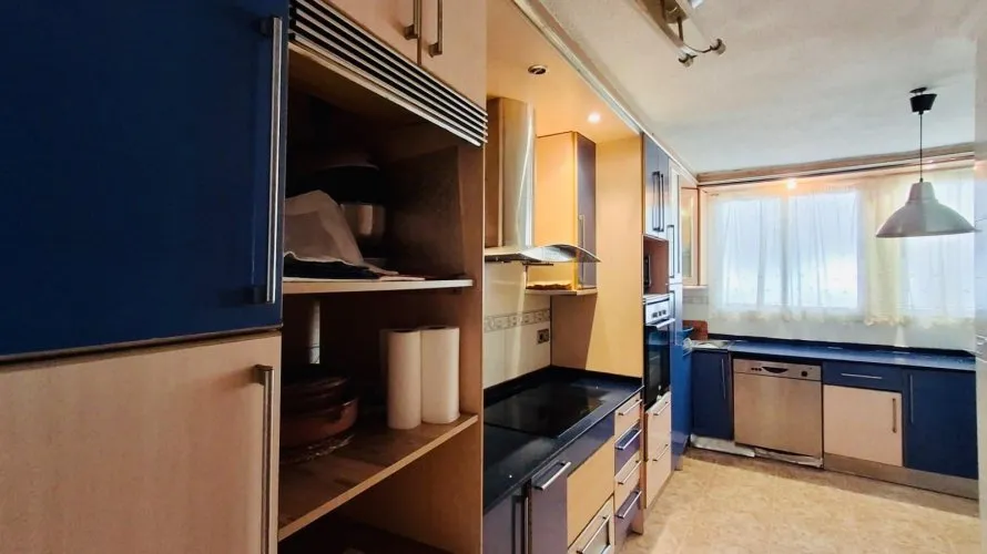 Apartment de 111m² à Benidorm, Spain No. 3079 № 3