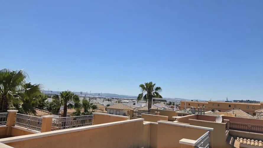 House de 3 chambres à Torrevieja, Spain No. 3194