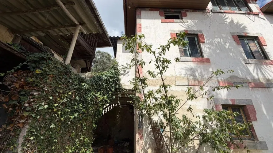 House de 5 chambres à Salas, Spain No. 3347 № 25