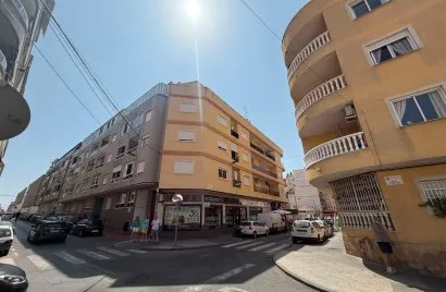 Apartment de 1 chambre à Torrevieja, Spain No. 3192