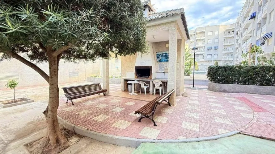 Apartment de 1 chambre à Torrevieja, Spain No. 3264