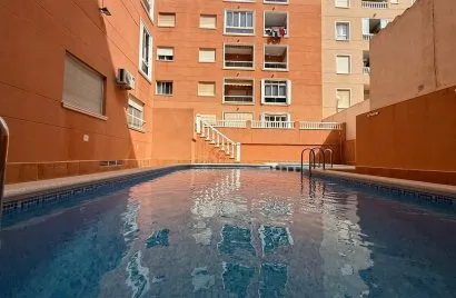 Apartment de 2 chambres à Torrevieja, Spain No. 3231