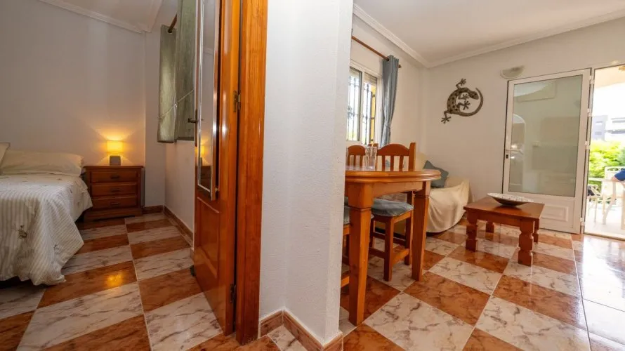 Villa de 96m² à La Zenia, Spain No. 3411 № 12