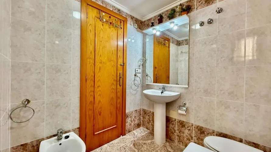 Apartment de 2 chambres à Torrevieja, Spain No. 3198 № 8