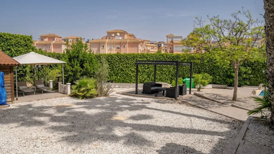 Villa de 96m² à La Zenia, Spain No. 3411 № 9