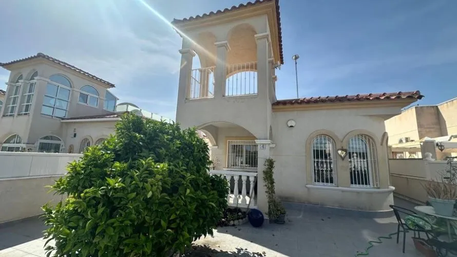 Villa de 80m² à Algorfa, Spain No. 3215 № 24