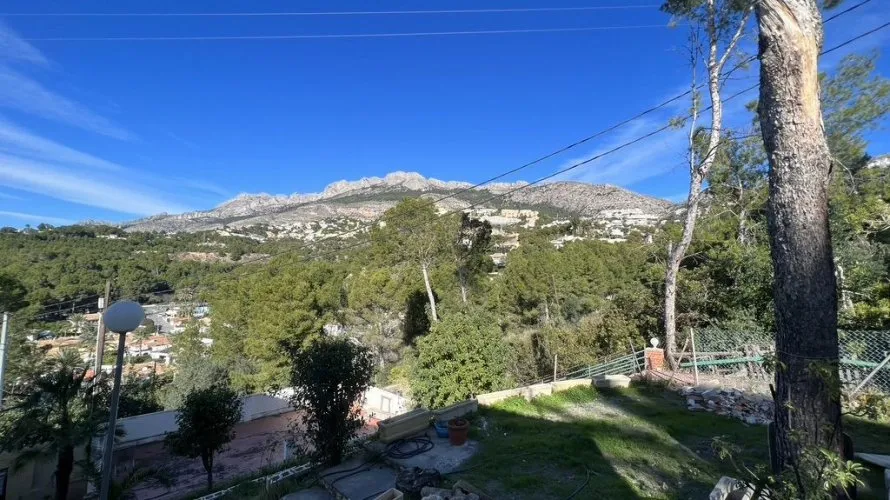 Commercial property de 1200m² à Altea, Spain No. 3249 № 1