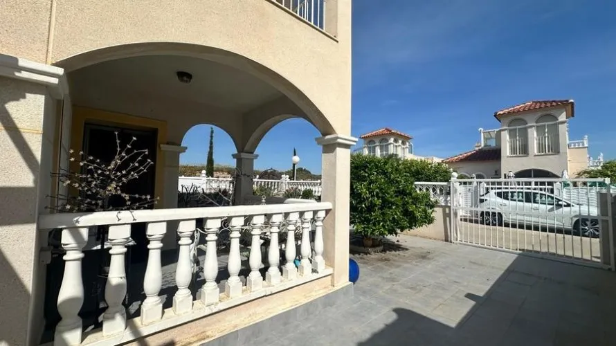 Villa de 80m² à Algorfa, Spain No. 3215 № 23