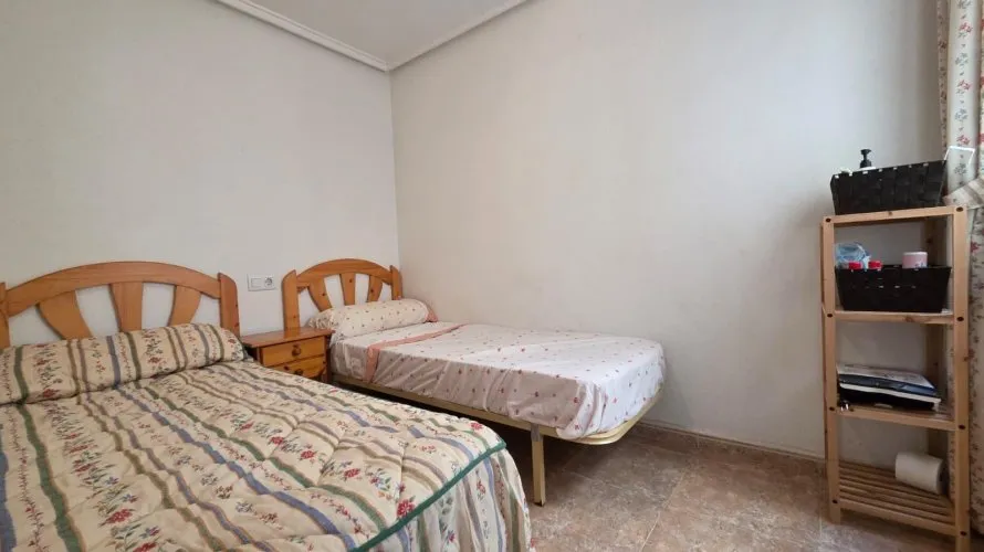 Apartment de 2 chambres à Torrevieja, Spain No. 3279 № 1