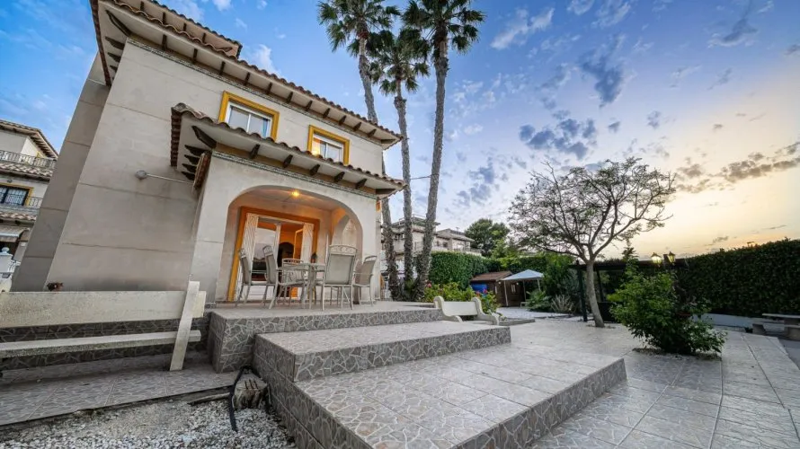 Villa de 96m² à La Zenia, Spain No. 3411 № 28