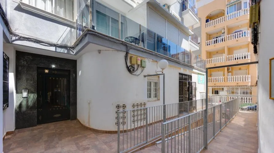 Apartment de 26m² à Torrevieja, Spain No. 3286 № 10