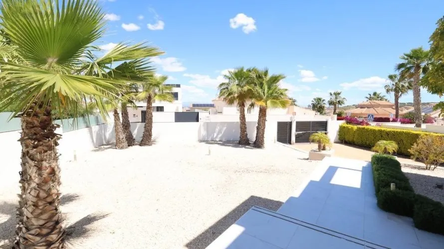 Квартира с 3 спальнями в Рохалес, Испания №1396 № 25