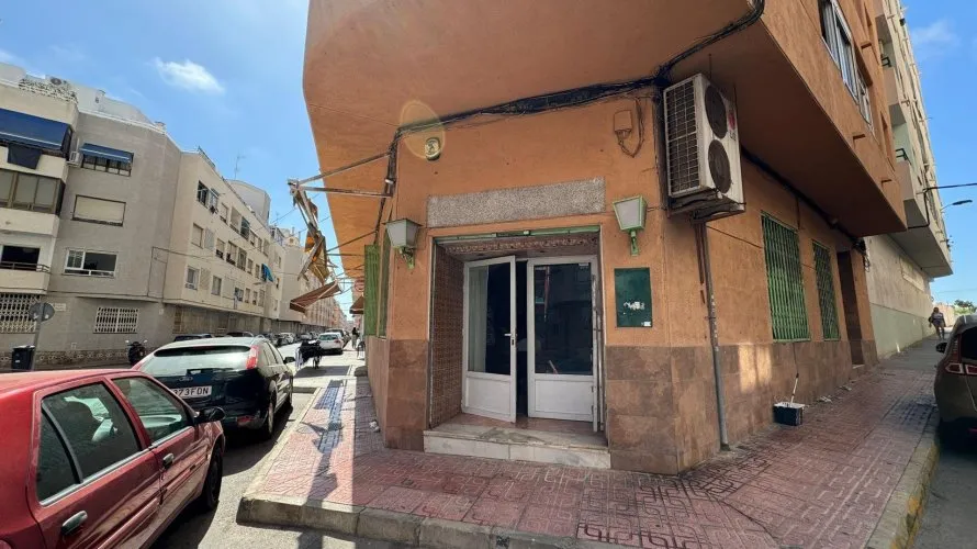 Коммерческая недвижимость 118м² в Торревьеха, Испания №123