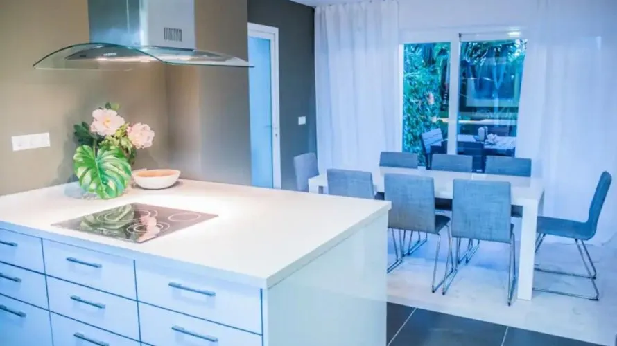 4 bedrooms villa for sale, Albir, Spain No. 561 № 13